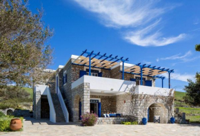 Schinoussa Guesthouse